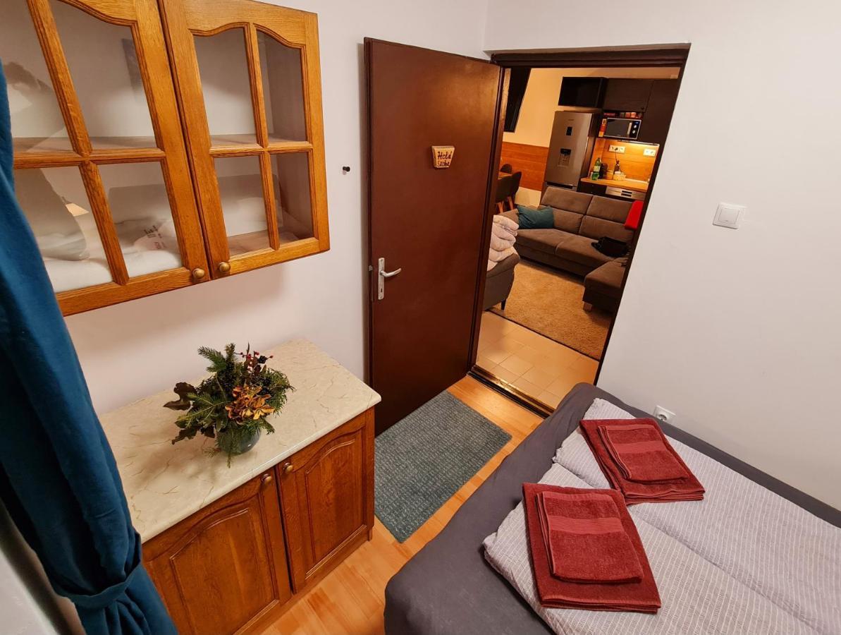 Egig Ero Fa Vendeghaz Vakantiehuis Nograd